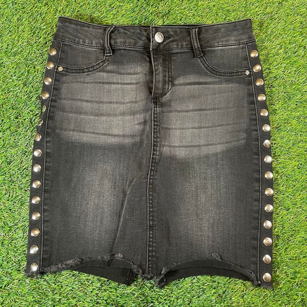 Women’s punk goth black faded denim skirt with silver studs sides size 1